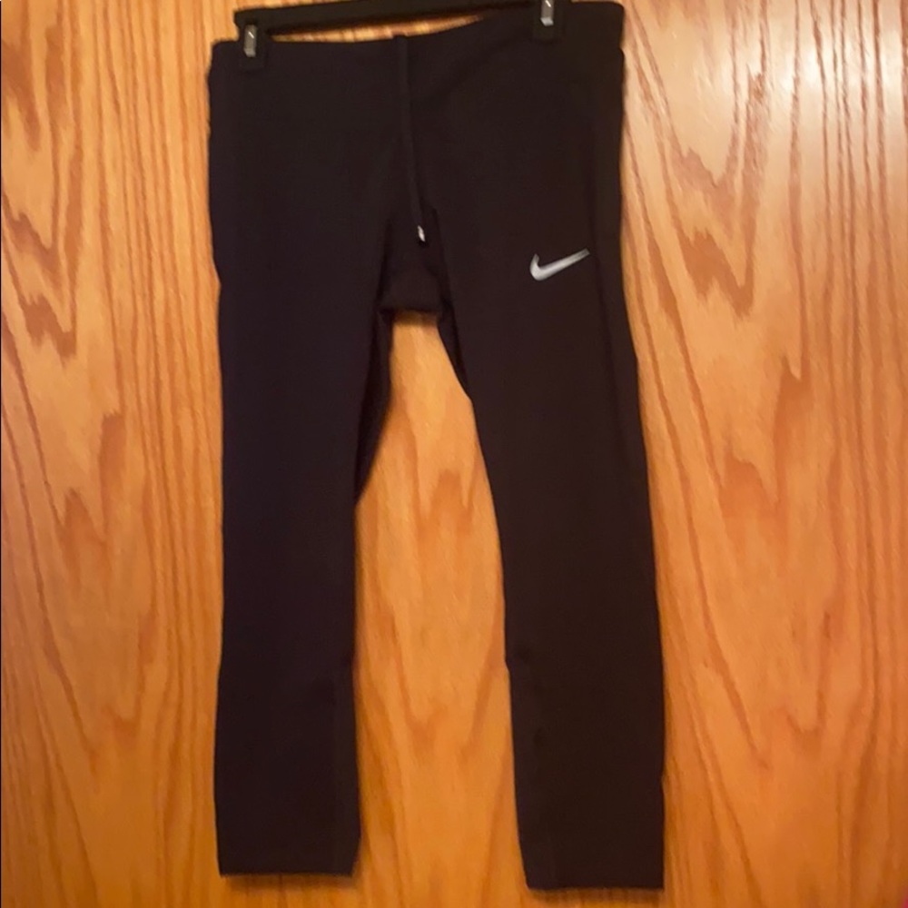 LIKE NEW! Nike Dri Fit Capri workout pants
